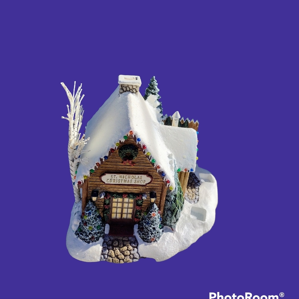 Thomas Kincade Hawthorne Village Christmas Collection "St. Nicholas Christmas Sh